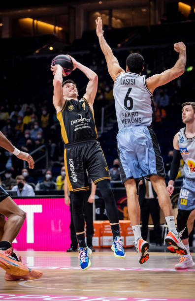 本文围绕 本文围绕