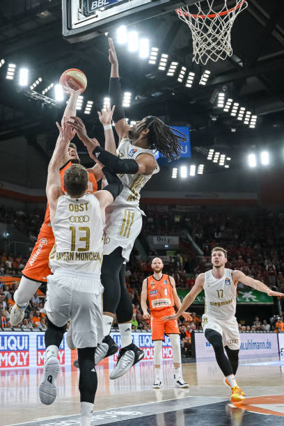 亚马尔已是 亚马尔已是